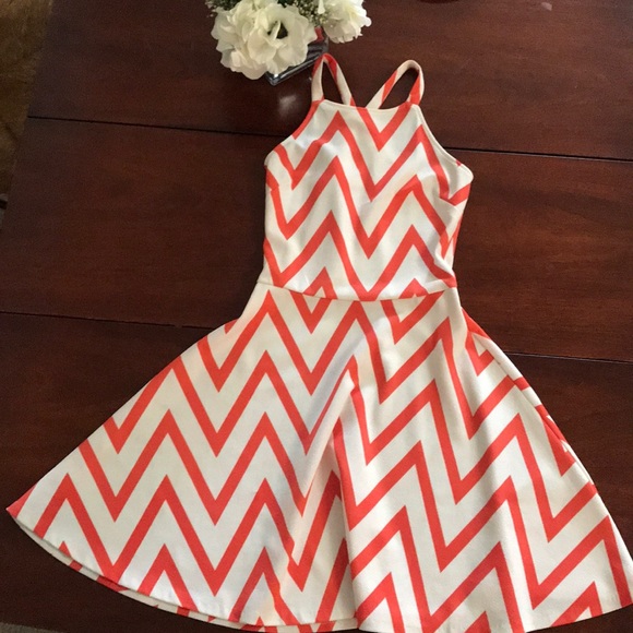 love...ady Dresses & Skirts - Fun & Flirty coral/white fit and flare dress 👗